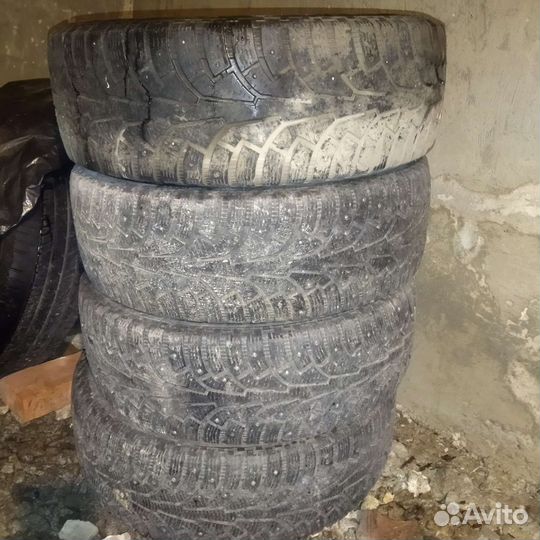 Nokian Tyres Hakkapeliitta 5 SUV 235/65 R17