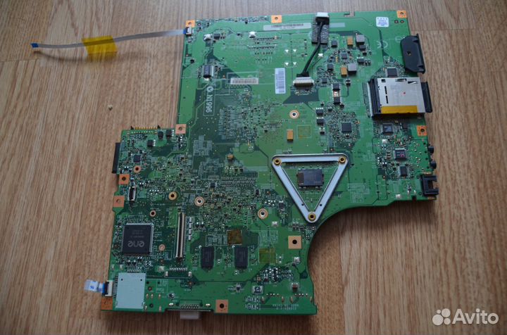 Материнская плата от ноутбука MSI CX-500