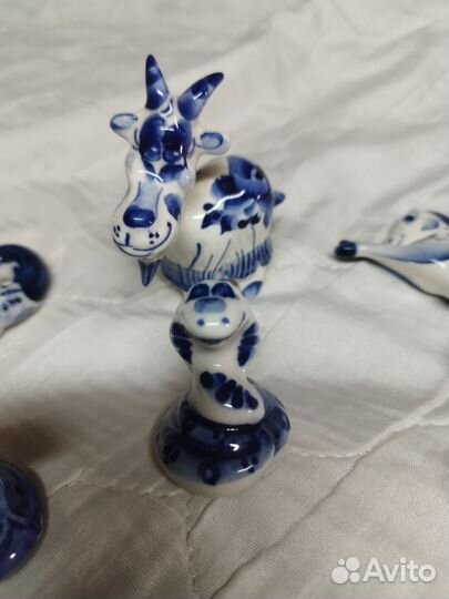 Статуэтки из фарфора