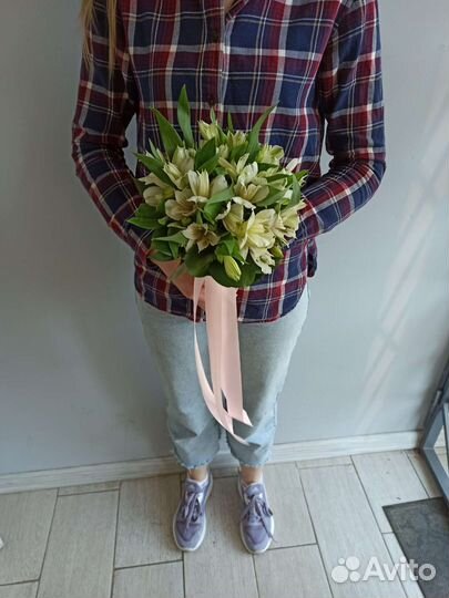 Свадебный букет из альстромерии