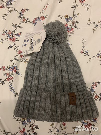Шапка зимняя для мальчика 52 54 новая