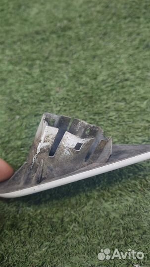 Крышка форсунки омывателя фар левая Peugeot Exper