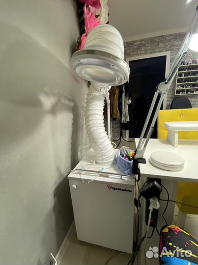 Вытяжка для маникюра и педикюра торнадель