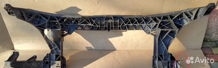 Панель радиатора Mercedes Sprinter W906