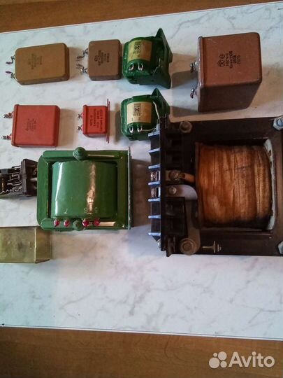 Трансформатор, конденсаторы