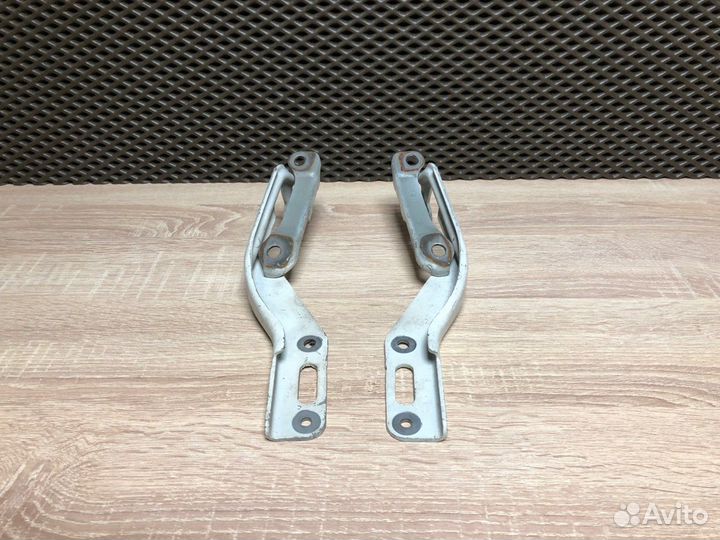 Петля капота Honda Civic FD 2008