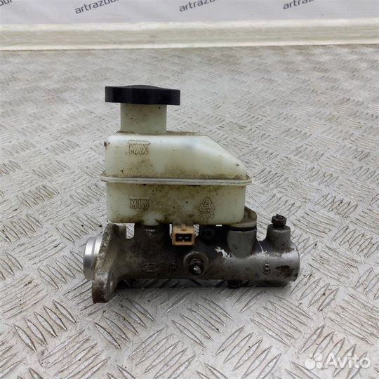 Цилиндр тормозной главный Hyundai Elantra 3 XD 1.6