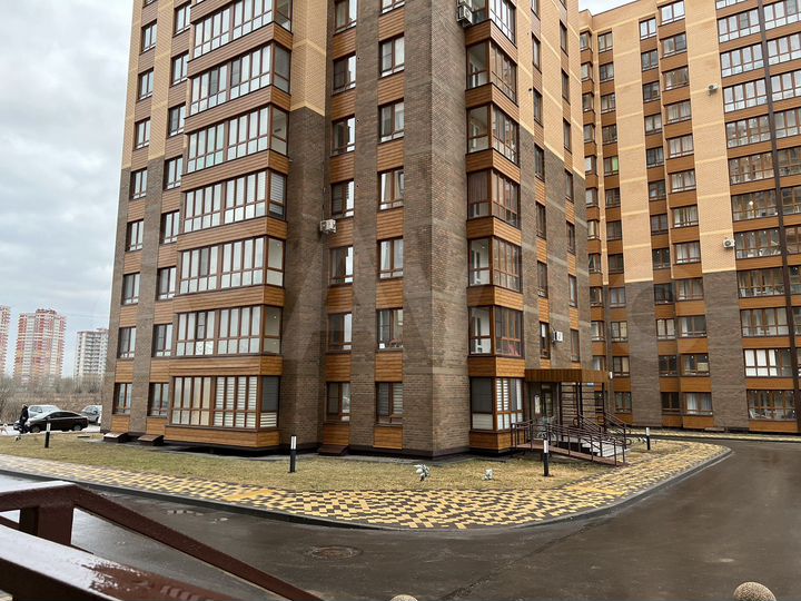 3-к. квартира, 76 м², 9/14 эт.