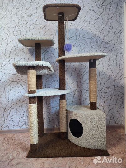 Домик для кошки с когтеточкой