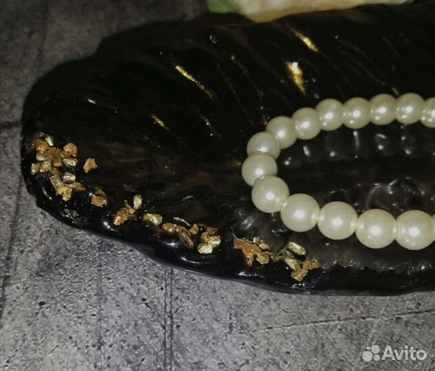 Тарелка - перо из эпоксидной смолы