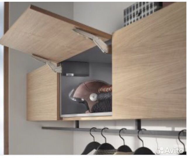 Подъемник Blum Aventos HKtop