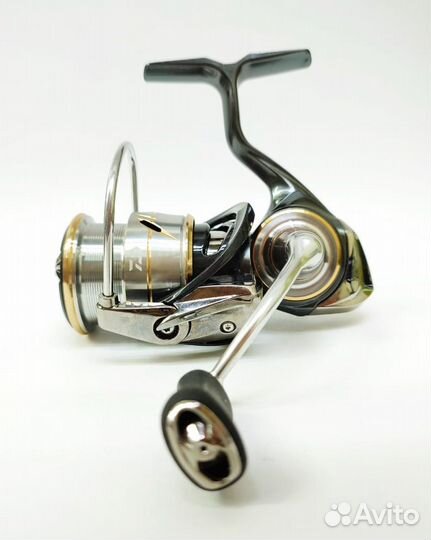 Катушка Daiwa 20 Luvias FC LT 2500S б/у
