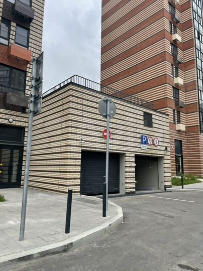 Машиноместо, 14 м²