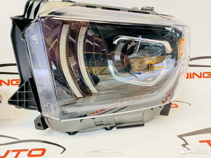 Фары Toyota Tundra LED H1560