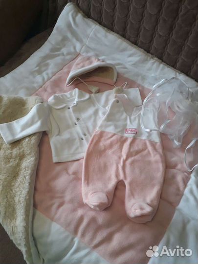 Комплект на выписку для девочки зима