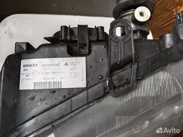 Фара рено-логан