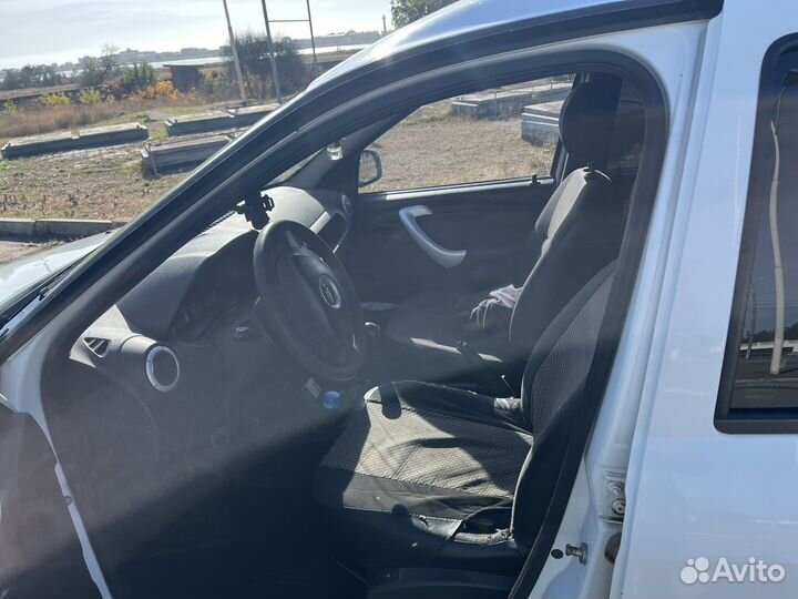 LADA Largus 1.6 МТ, 2012, 305 000 км