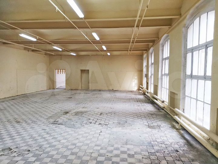 Производство-склад, 590 м²