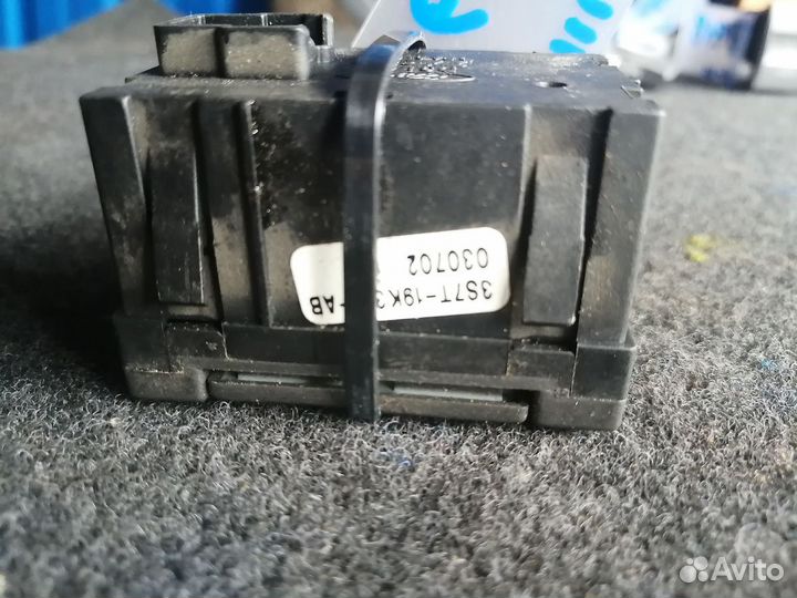 Кнопка обогрева сидений Ford Mondeo 3