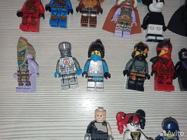 Lego минифигурки
