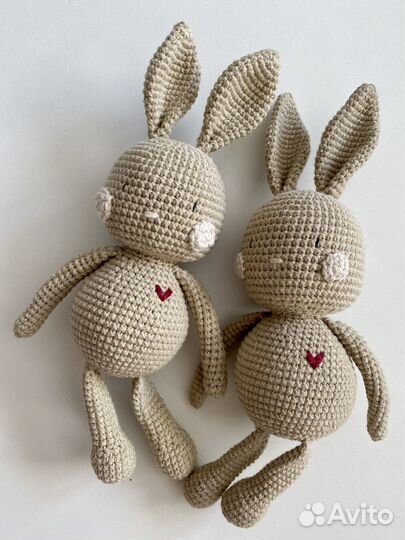 Вязанный зайчик