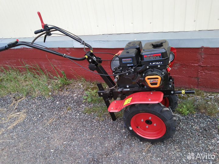 Мотоблок Ока мб-1Д2М13 двигатель 8 лс. Lifan KP230