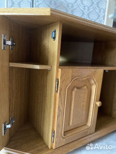 Тумба под телевизор