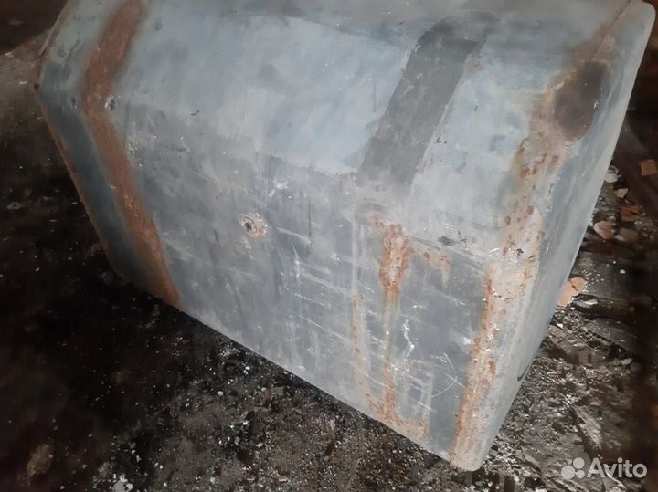 Топливный бак Renault 5010230917 450л 105х60х75