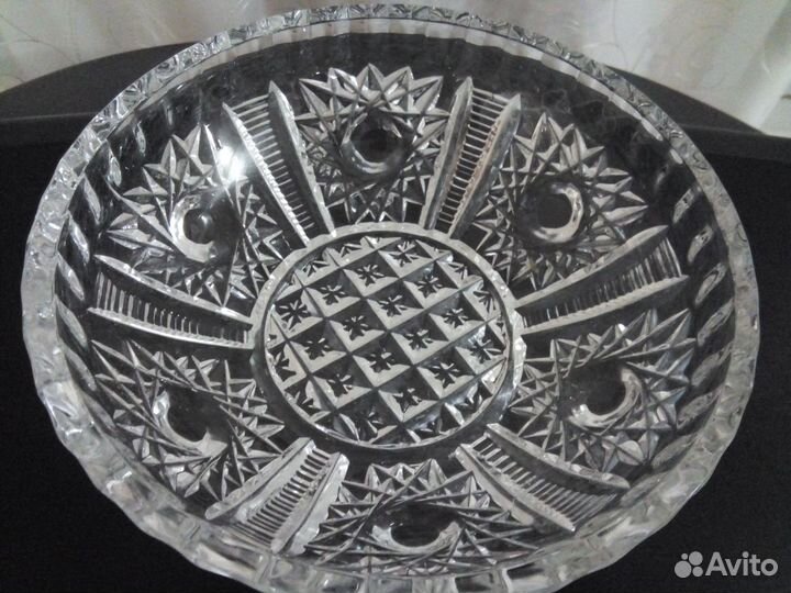 Хрустальная ваза