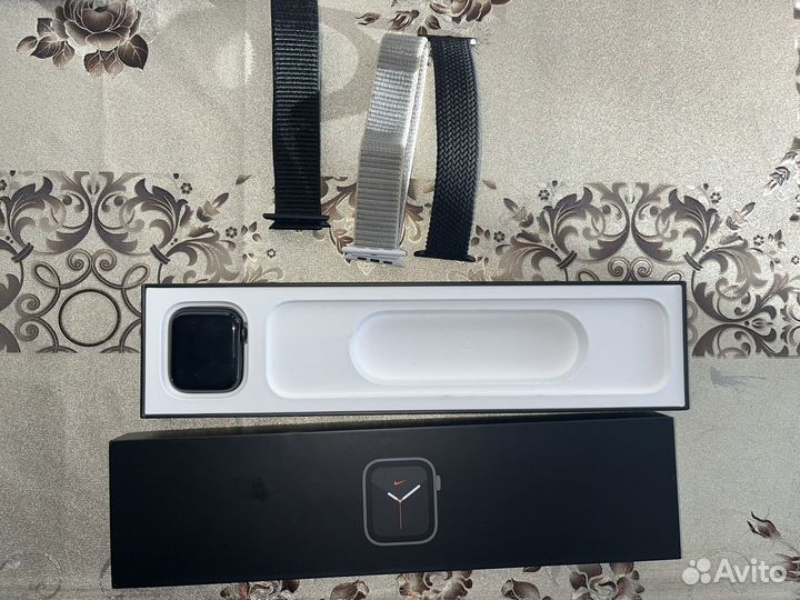 Apple watch se 44mm Nike