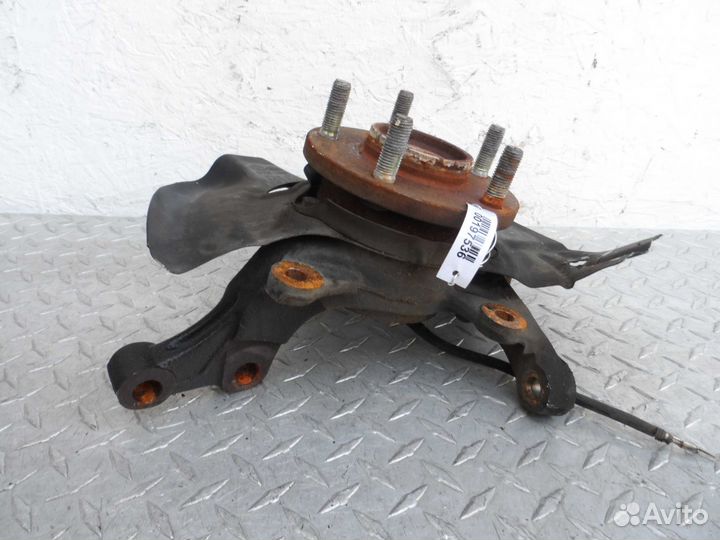 Кулак поворотный правый Hyundai Sonata 6 YF