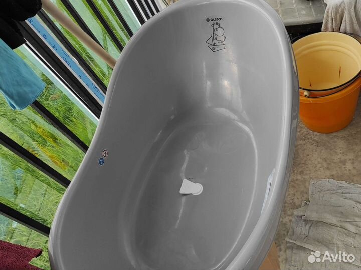 Подставка для ванночку, ванна