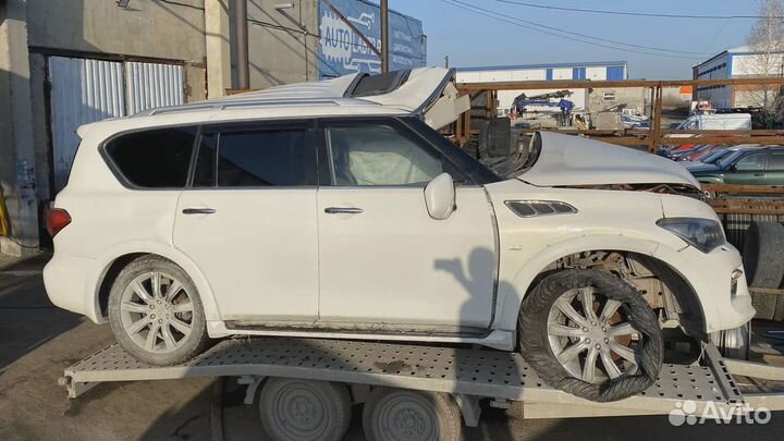 Ограничитель двери передней правой Infiniti QX80