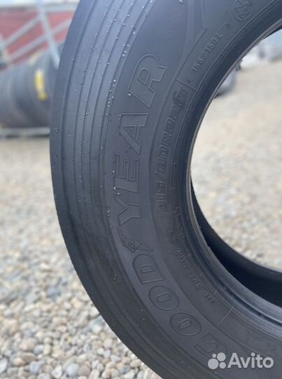 Грузовые шины б/у 315/80/R22.5 GoodYear Art 1477