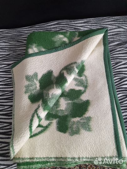 Одеяло чисто шерстяное размер 22,8