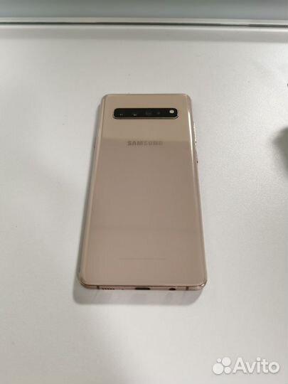 Samsung Galaxy S10 5G Single sim, 8/256 ГБ