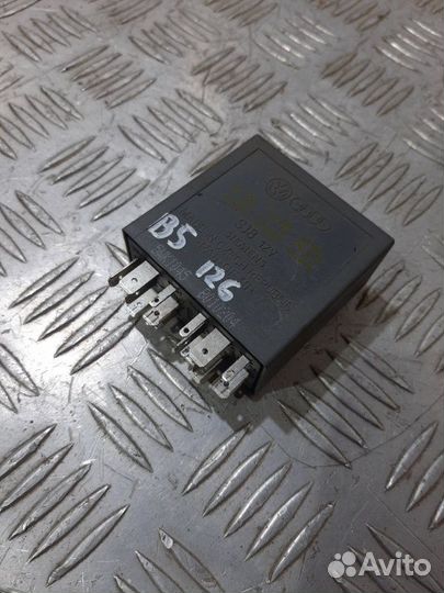 Реле стеклоочистителей Volkswagen Passat B5+ 3B6