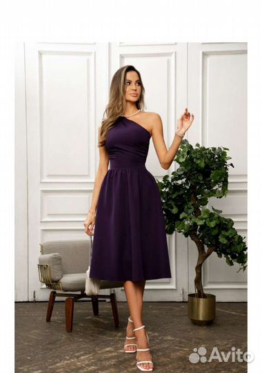 Женское платье миди