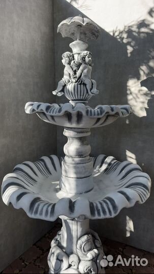 Фонтан Ангелы под зонтом