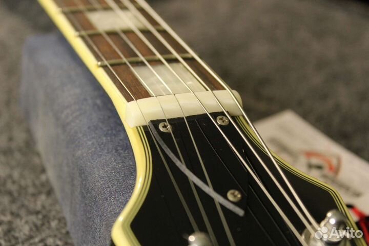 Электрогитара Les Paul Custom