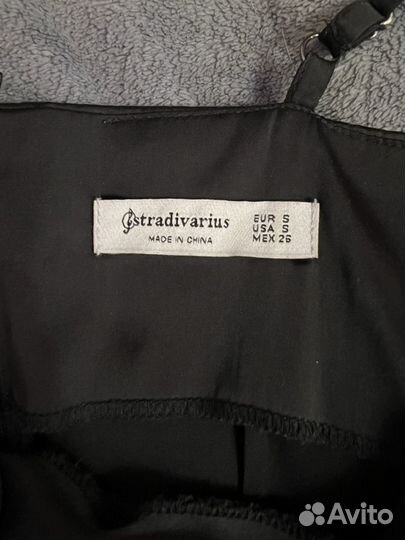 Платье stradivarius черное