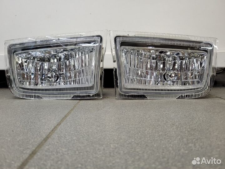 Фары противотуманные L+R Land Cruiser Prado 90