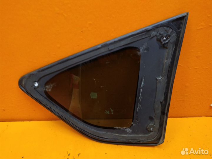 Стекло глухое заднее левое Toyota Rav4 4 CA40