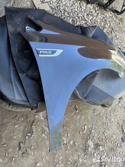 Крыло переднее правое Volkswagen Polo Sedan