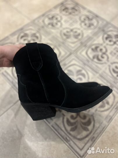 Новые казаки женские натуральная замша