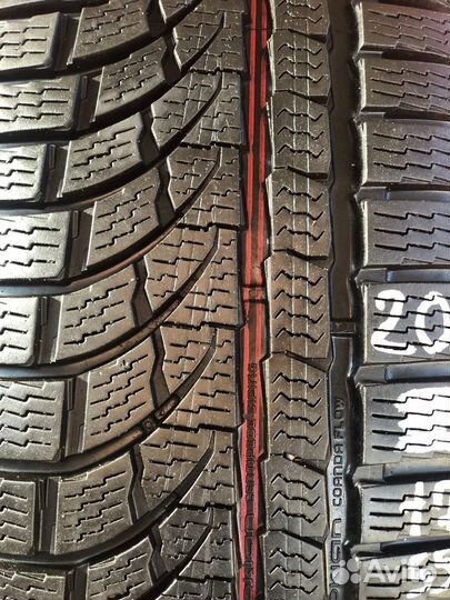 Nokian Tyres WR A4 205/55 R17 95V
