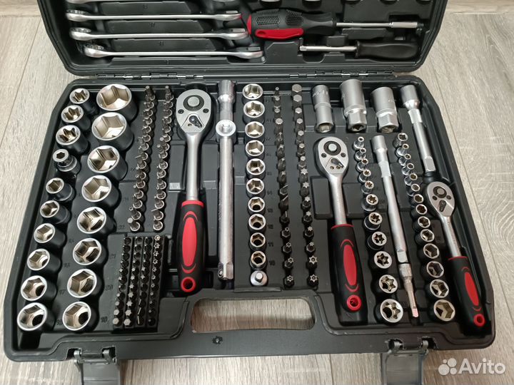 Набор инструментов 216 предметов