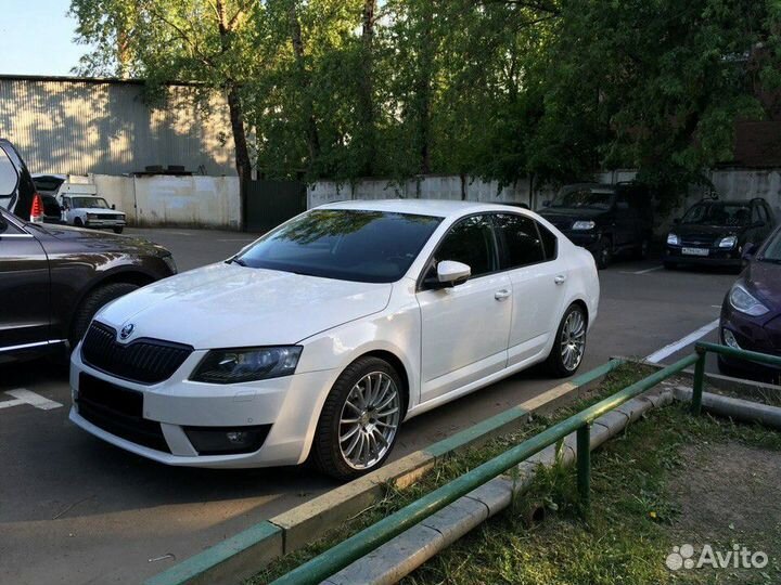 R18 Yokohama Advan 151C 5х112 VAG Benz Audi