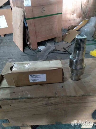 Вал промежуточный xkah-00013 Hyundai R210LC-7