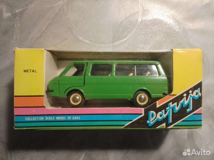 Раф 2203 СССР 1:43 мятный без штампа